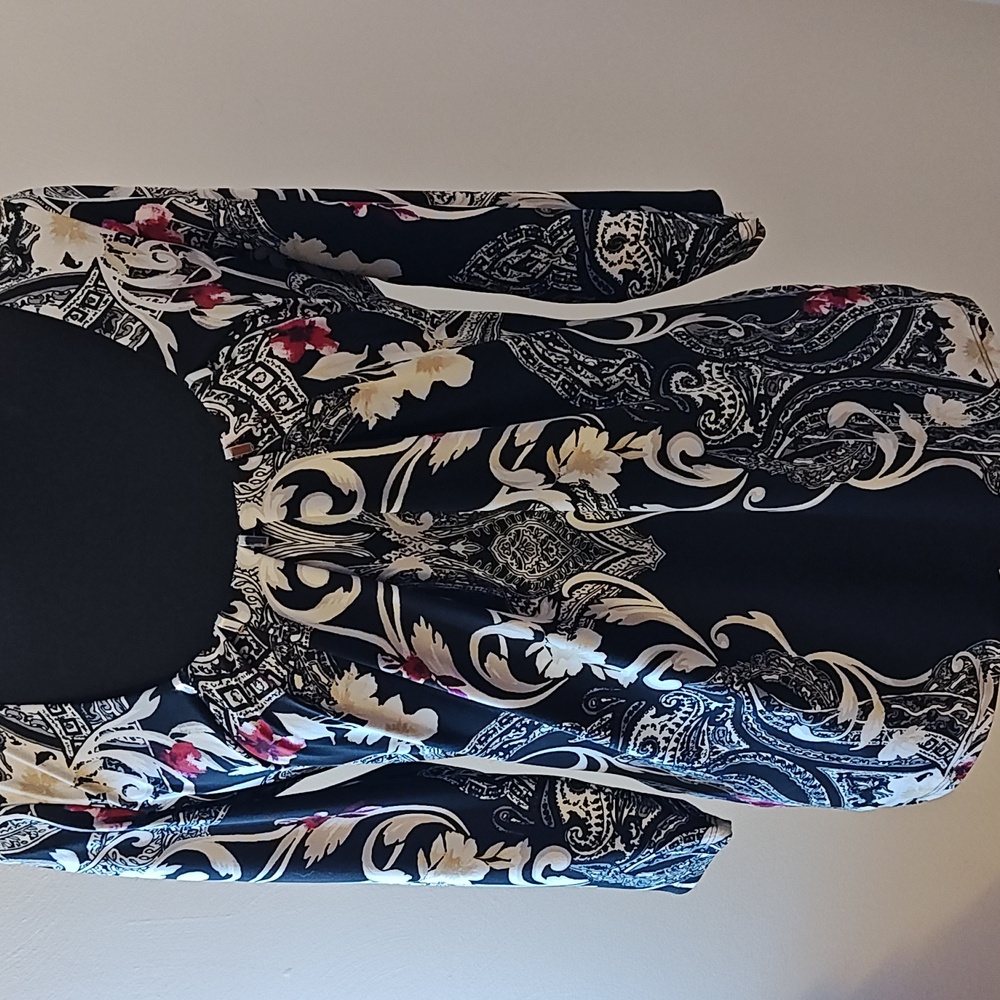 White House Black Market size S shirt